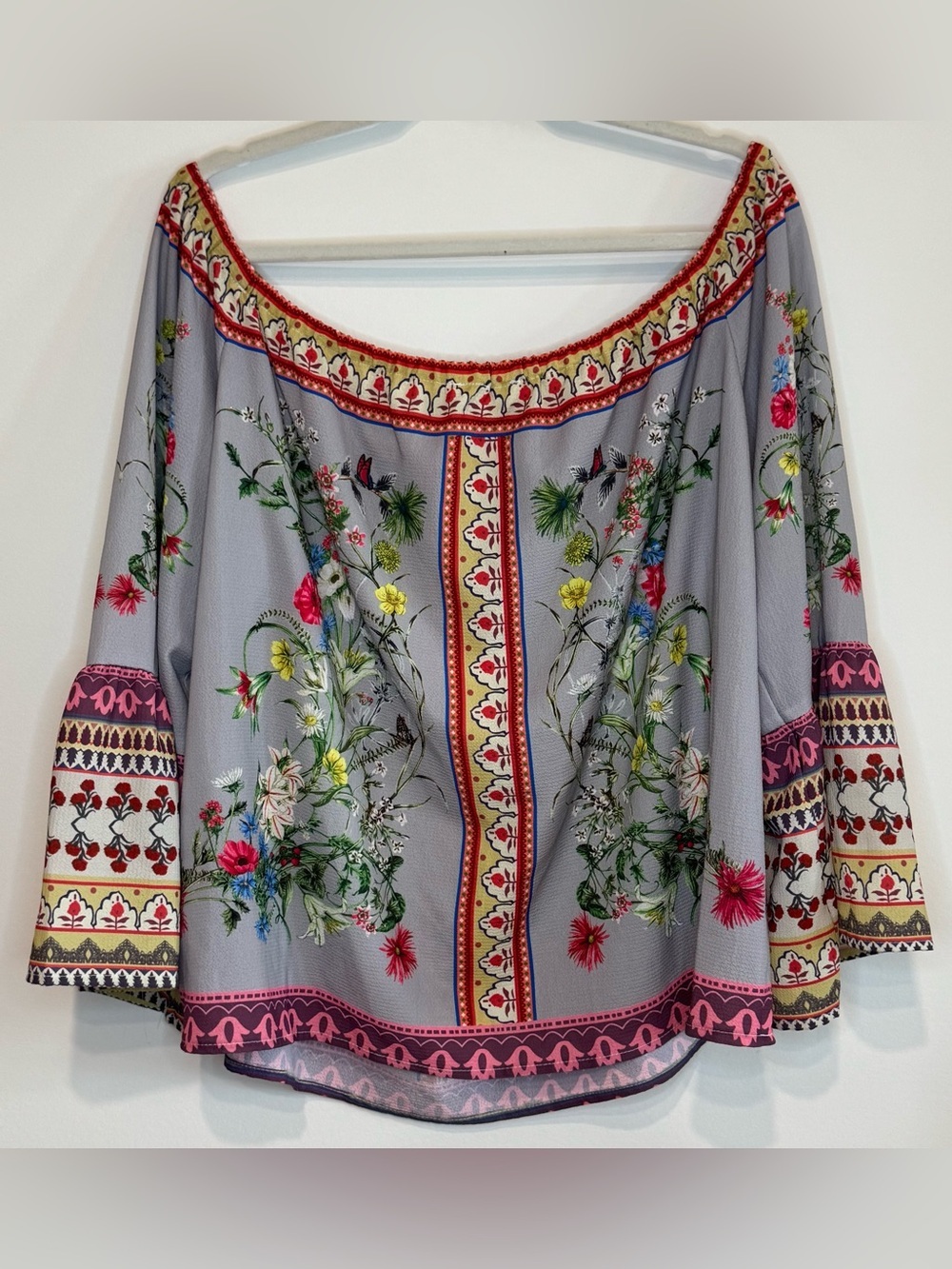 Umgee Plus Floral Bell Sleeve On or Off Shoulder Top Blouse Grey Size 2XL - Picture 4 of 9